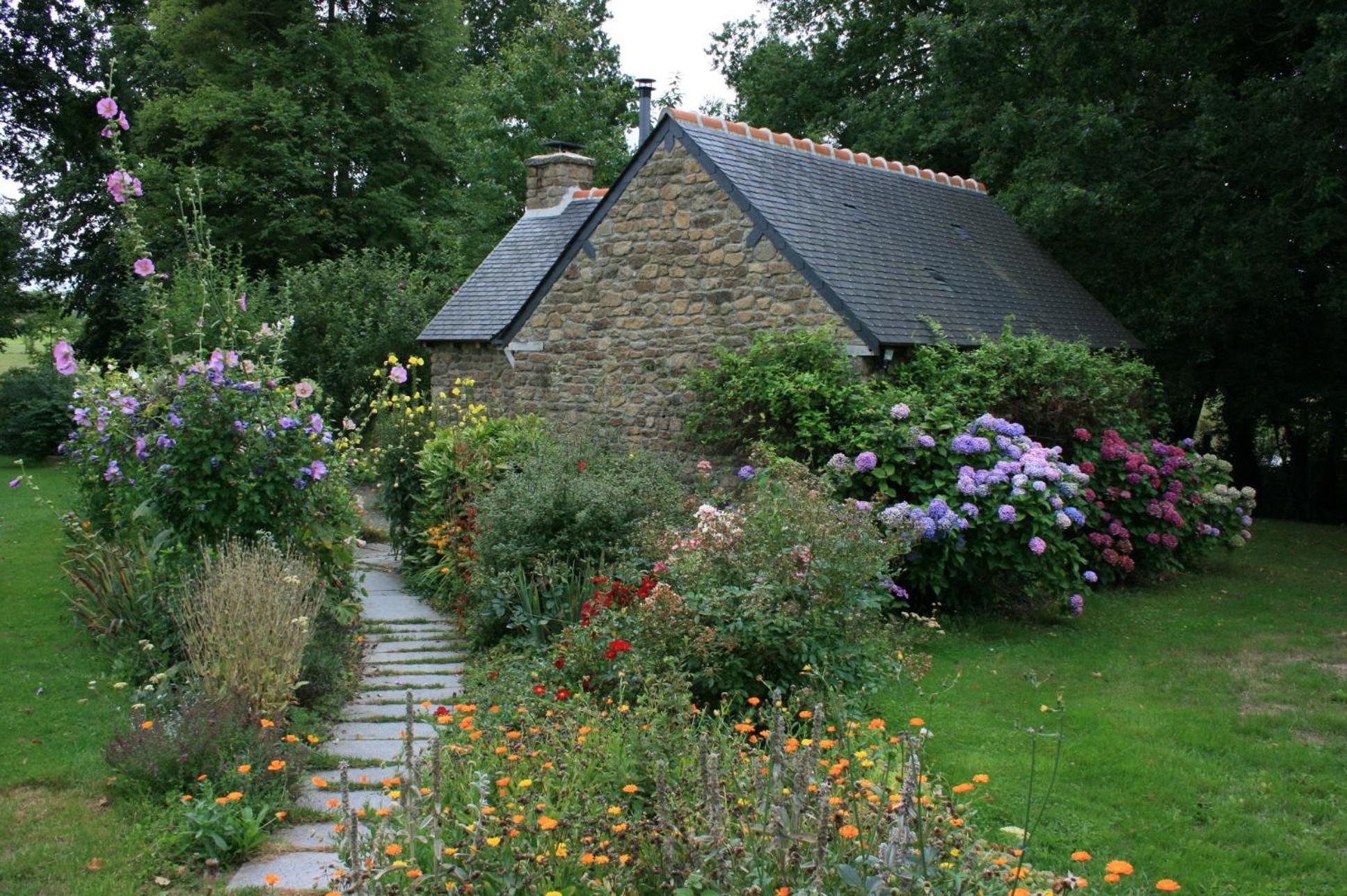 Au Pont Ricoul Bed & Breakfast Saint-Pierre-de-Plesguen Exterior photo