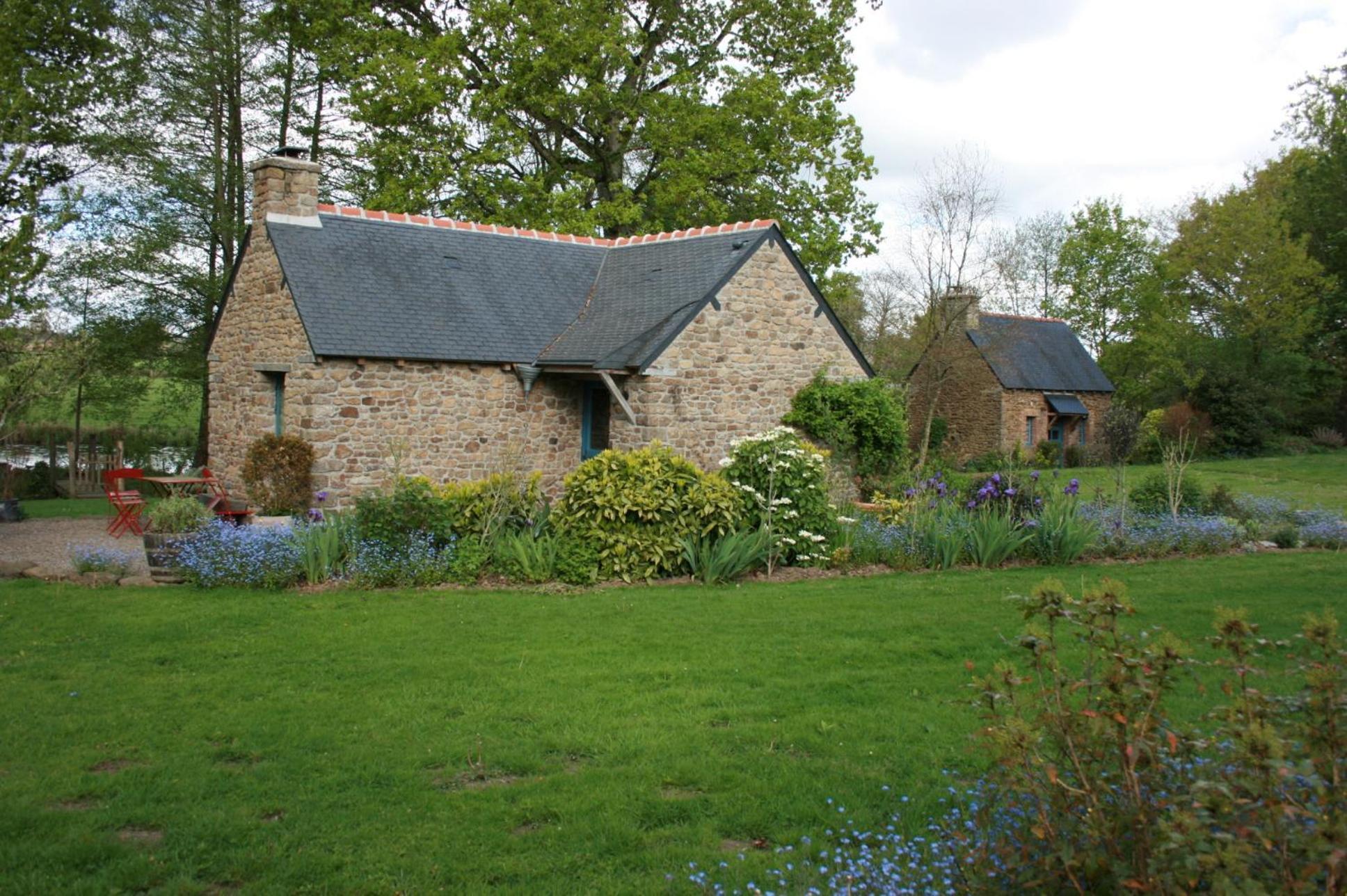 Au Pont Ricoul Bed & Breakfast Saint-Pierre-de-Plesguen Exterior photo