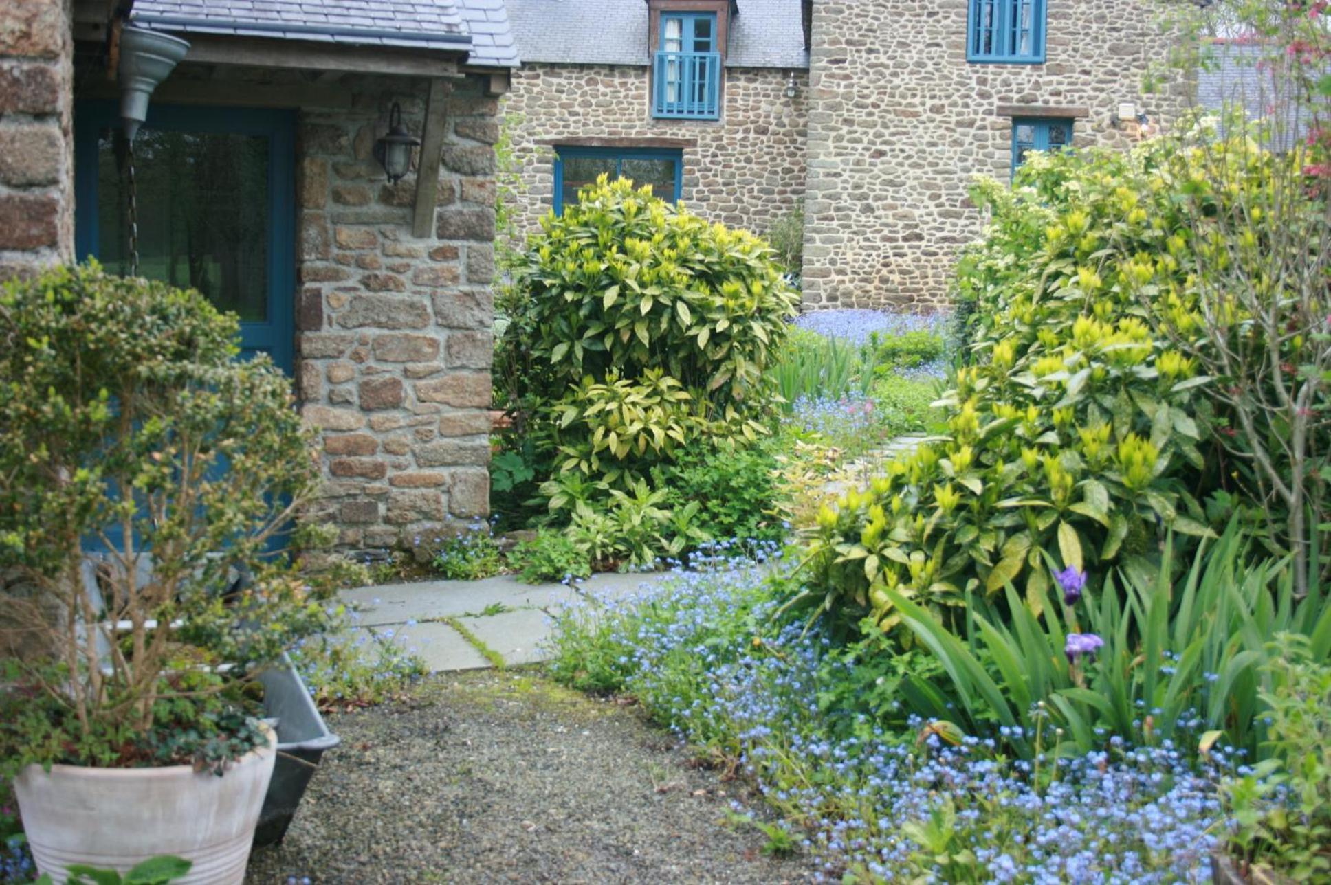 Au Pont Ricoul Bed & Breakfast Saint-Pierre-de-Plesguen Exterior photo